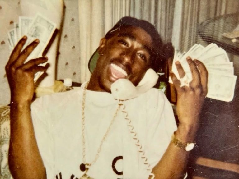 Tupac Shakur (2Pac): Penyair Jalanan dan Ikon Revolusioner Hip-Hop Global