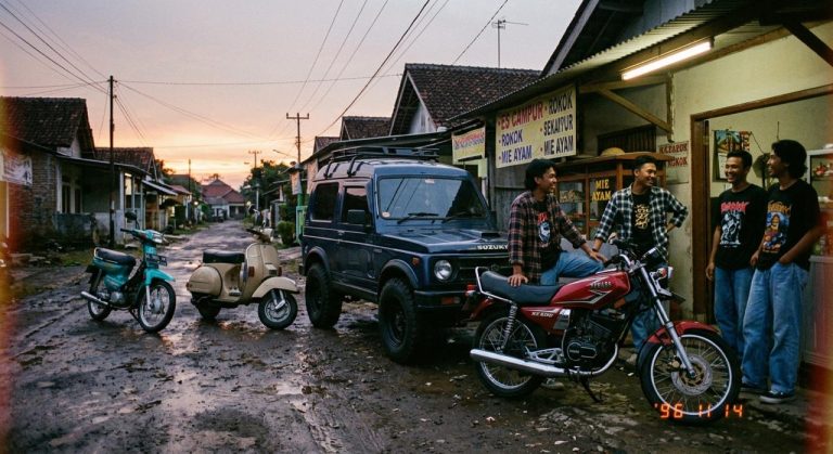 Dari Vespa sampai Astrea, RX-King hingga Katana: Deretan Kendaraan Bermotor Hits Era 90-an